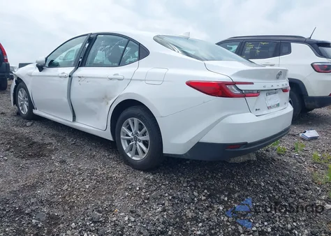 2025 Toyota Camry Le из США, поврежденный, VIN 4T1DAACK3SU120173